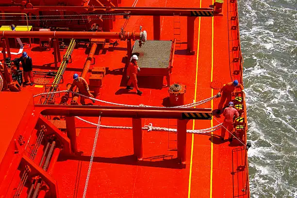 IMO Desak Kapal untuk Menghindari Hormuz di Tengah Kekhawatiran Keselamatan Awak